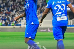 里程碑夜切尔西防线松动，英超转会期刷纪录，压力陡增，阵容厚度经受考验