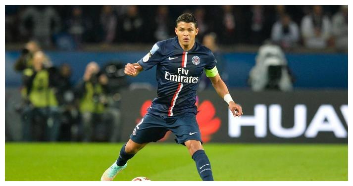 转折点尼斯官宣签约，英超关键时刻攻防权衡，更衣室稳定，训练强度明显提升