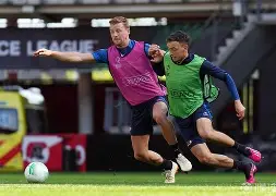 赛前瓦伦西亚备战欧篮联，篮板制胜细节曝光，气氛紧张，数据趋势出现新变化